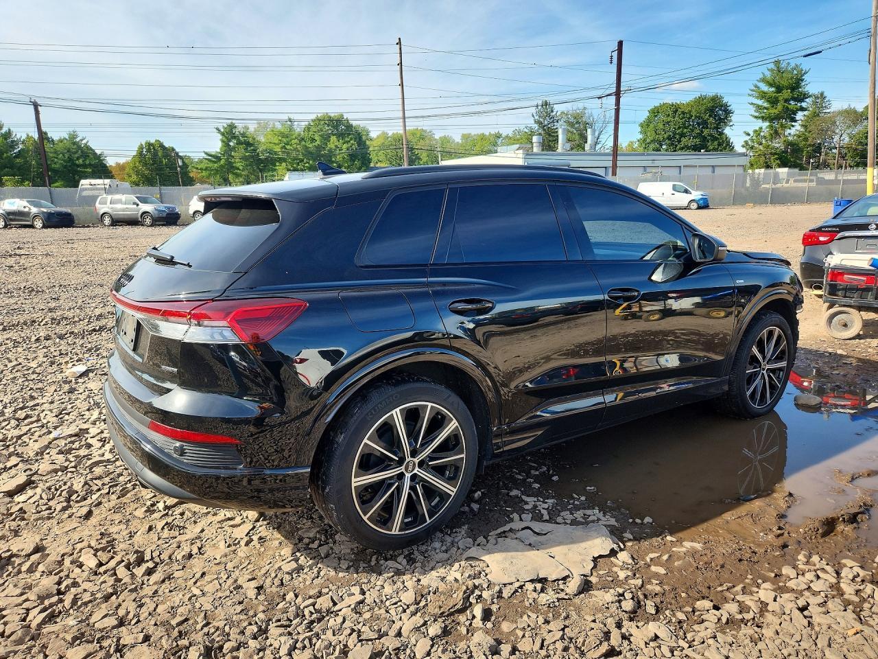 2022 Audi Q4 E-Tron Premium Plus S-Line - Фото 3