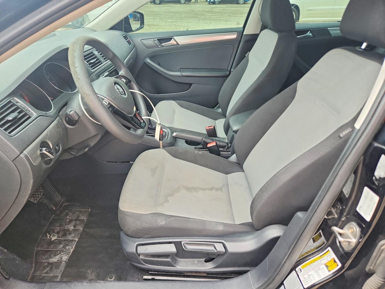 2017 Volkswagen Jetta S - Фото 7