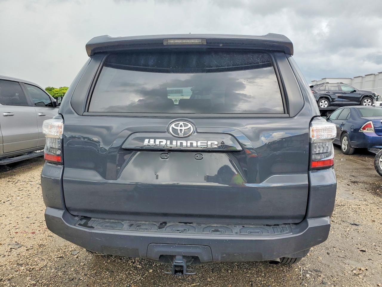2024 Toyota 4Runner Sr5 - Image 6