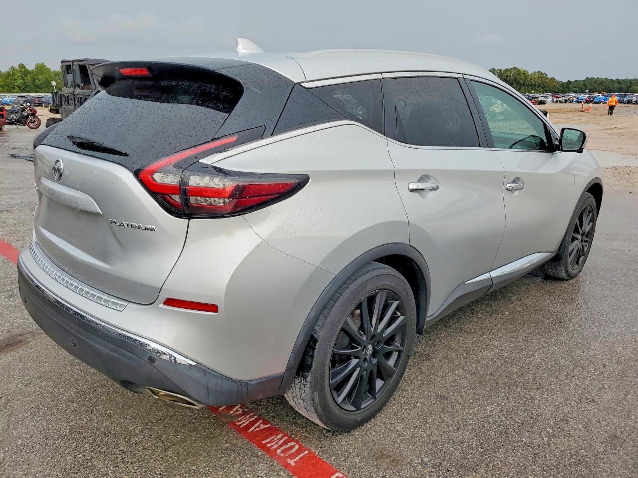 2020 Nissan Murano Platinum - Image 3