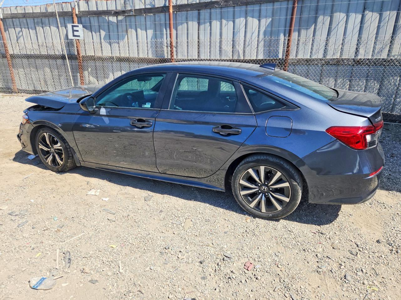 2022 Honda Civic Sport - Фото 2