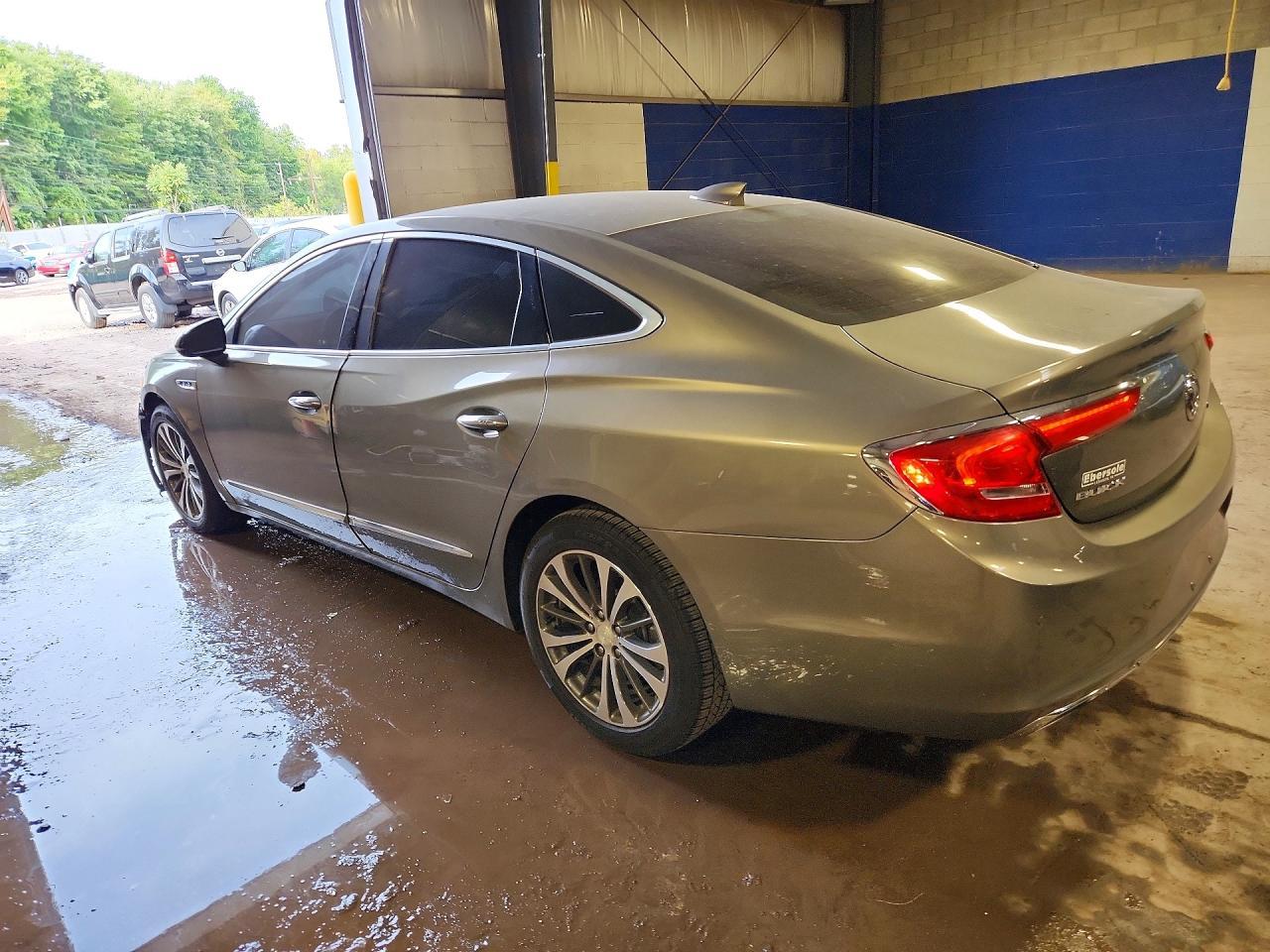 2017 Buick Lacrosse Essence - Фото 2