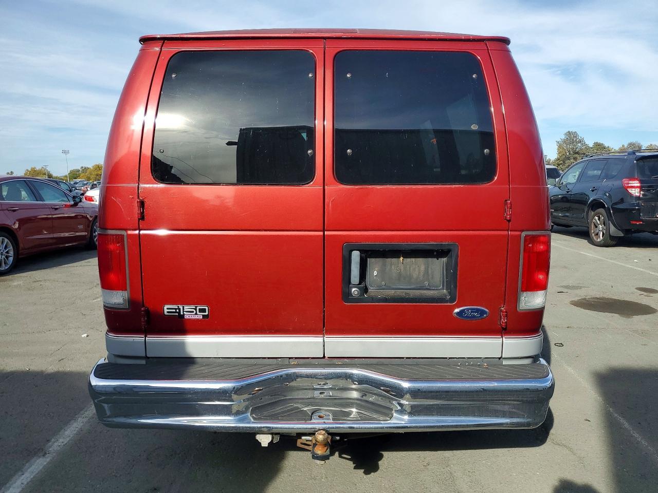 2000 Ford Econoline E150 Wagon - Image 6