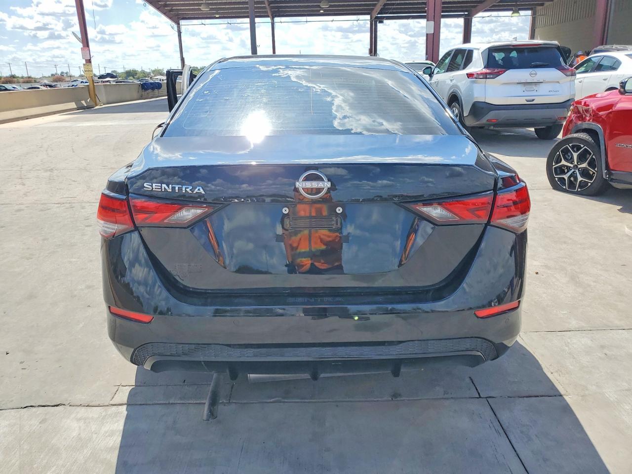 2025 Nissan Sentra S - Фото 6
