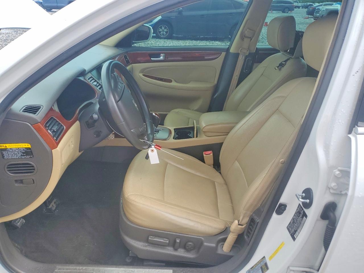 2013 Hyundai Genesis 3.8L - Image 7