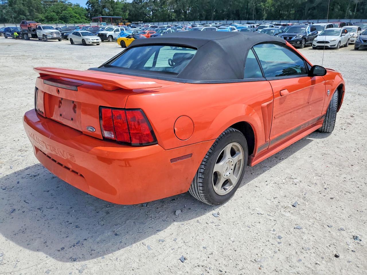 2004 Ford Mustang - Фото 3