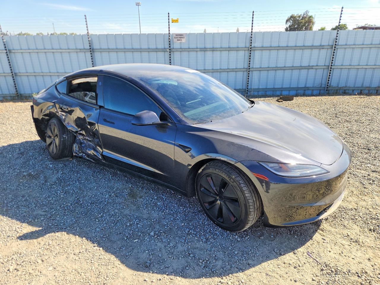 2024 Tesla Model 3 - Image 4