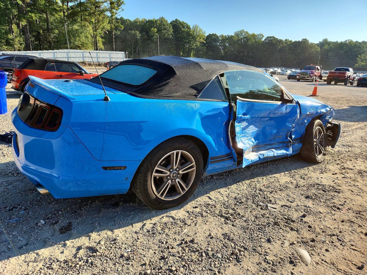 2013 Ford Mustang - Image 3
