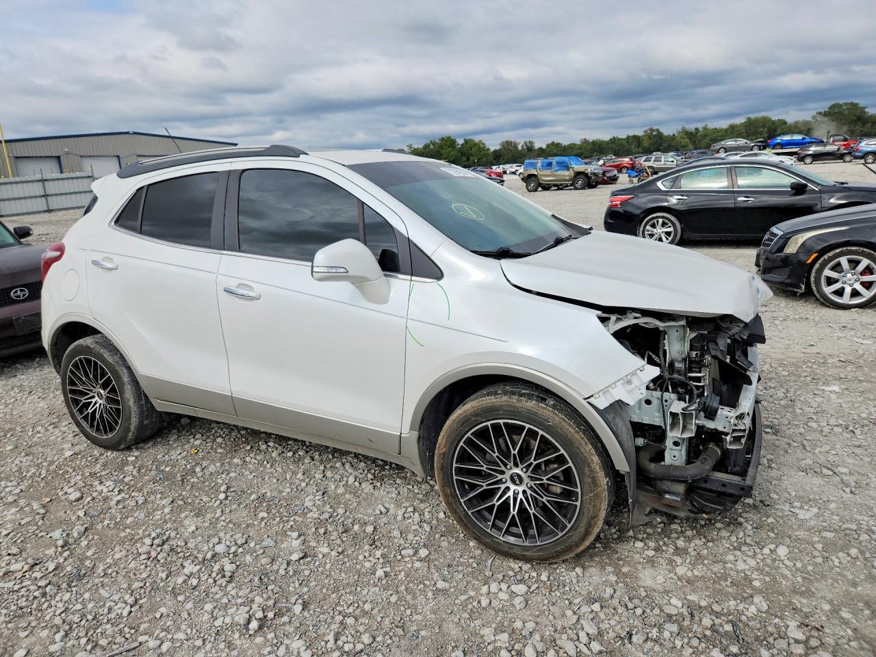 2017 Buick Encore Essence - Image 4
