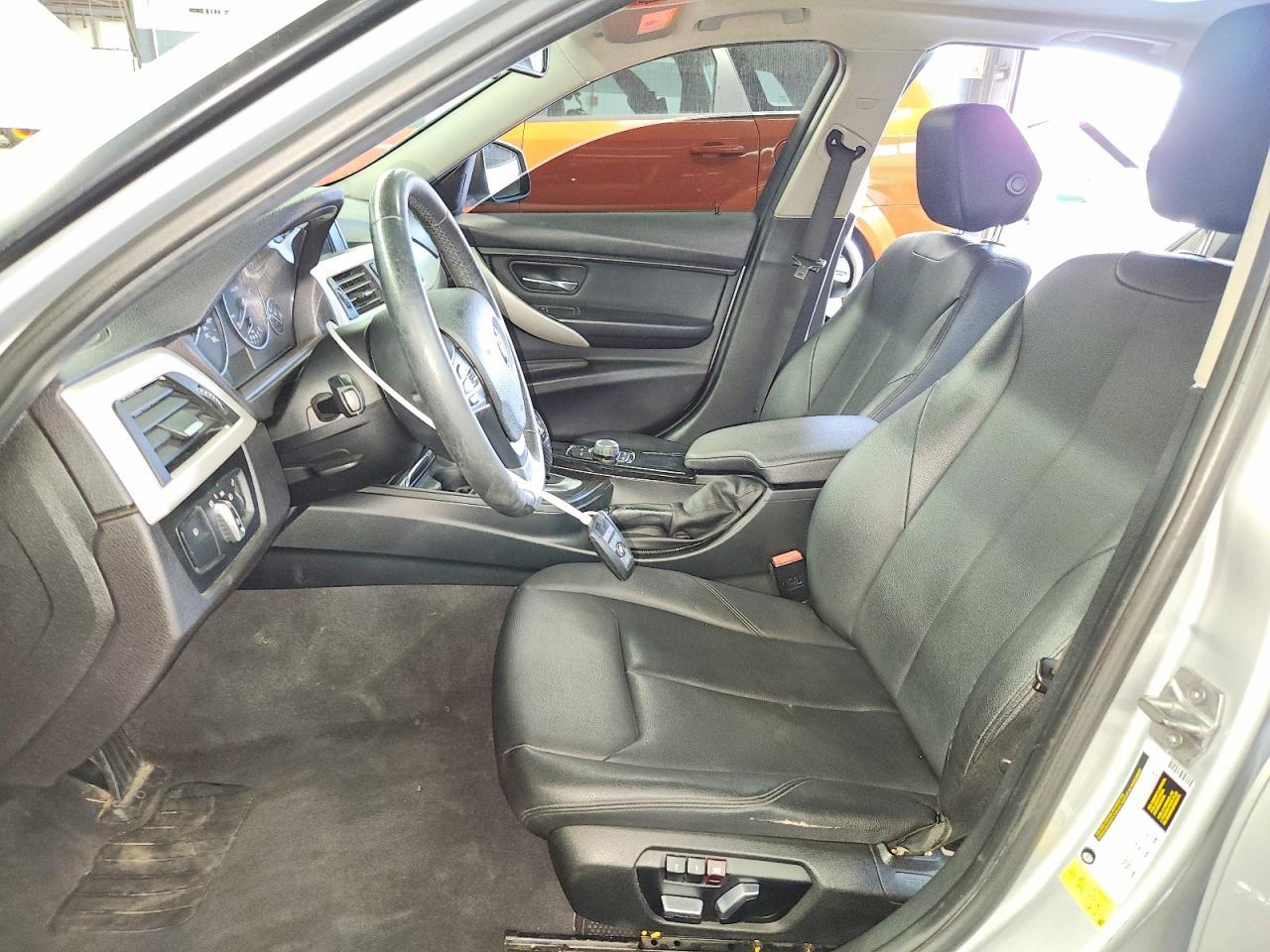 2017 BMW 320 I - Фото 7