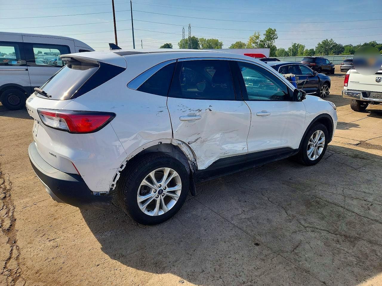 2022 Ford Escape Sel - Image 3