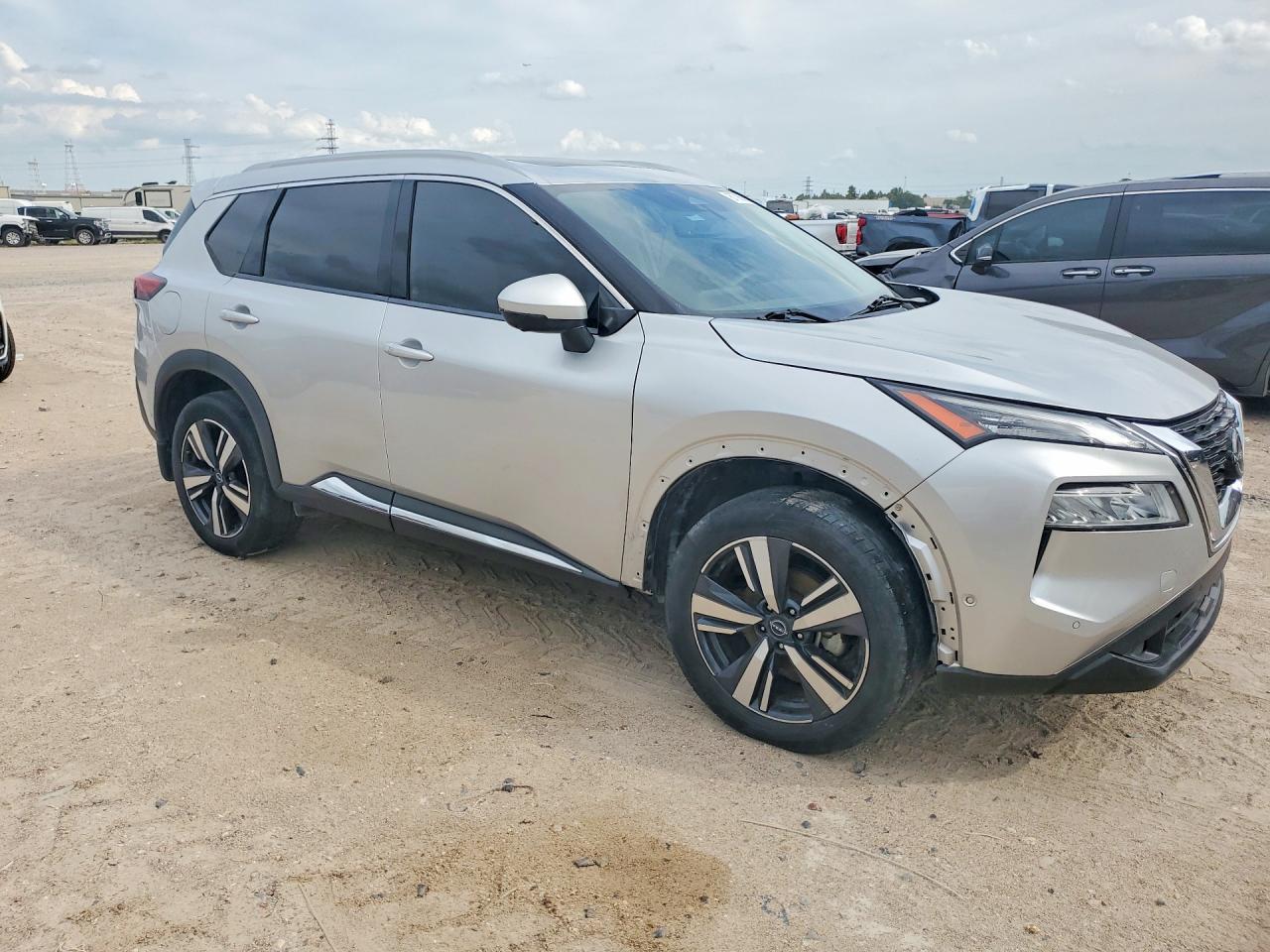 2023 Nissan Rogue Sl - Фото 4