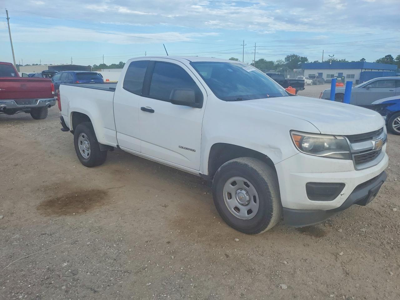 2019 Chevrolet Colorado - Image 4