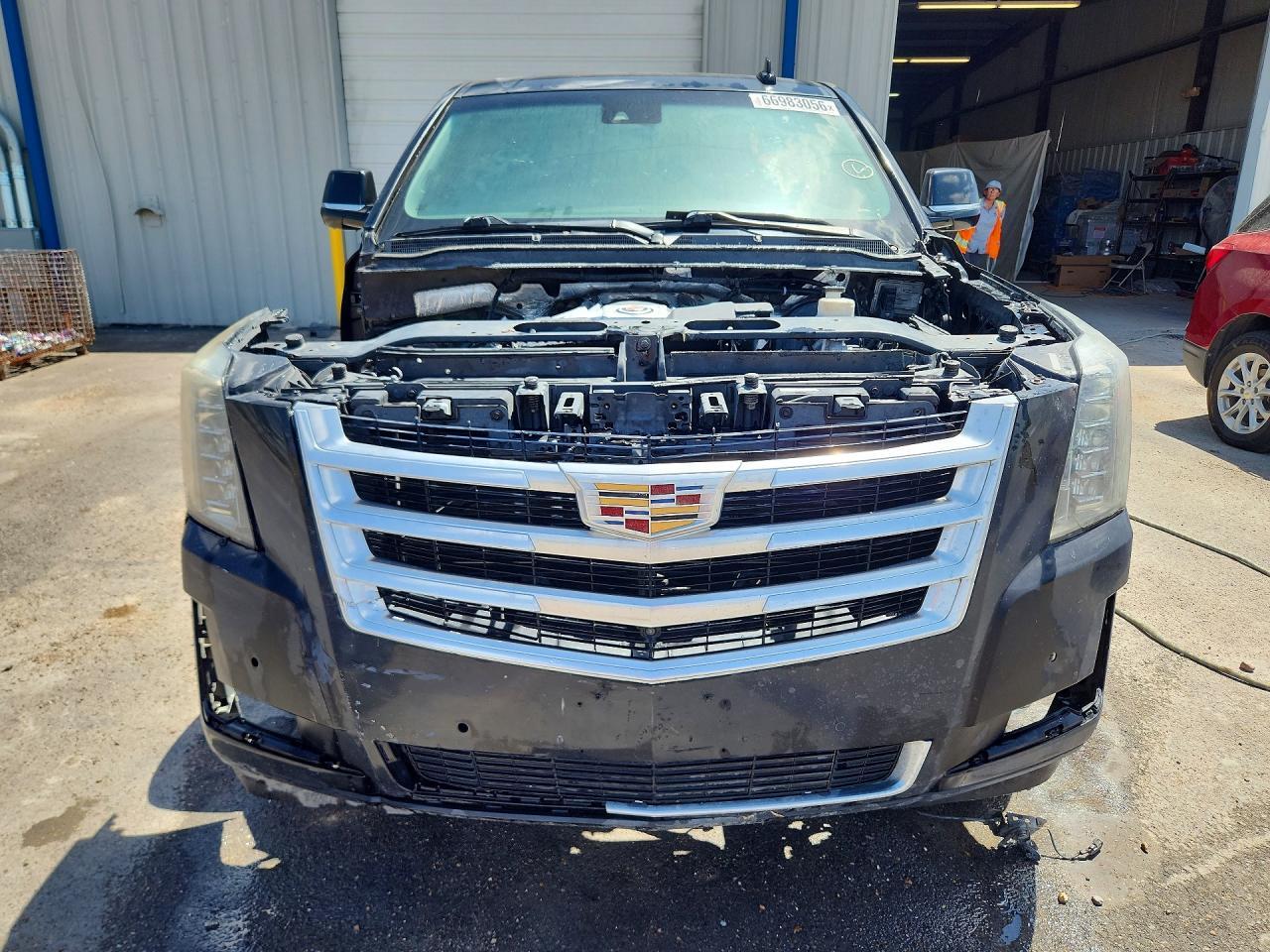 2016 Cadillac Escalade Luxury - Image 5