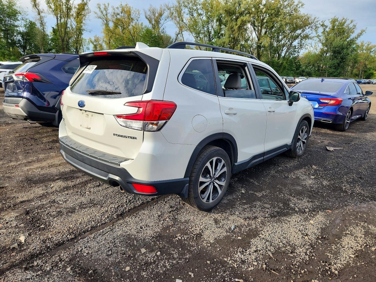 2019 Subaru Forester Limited - Image 3