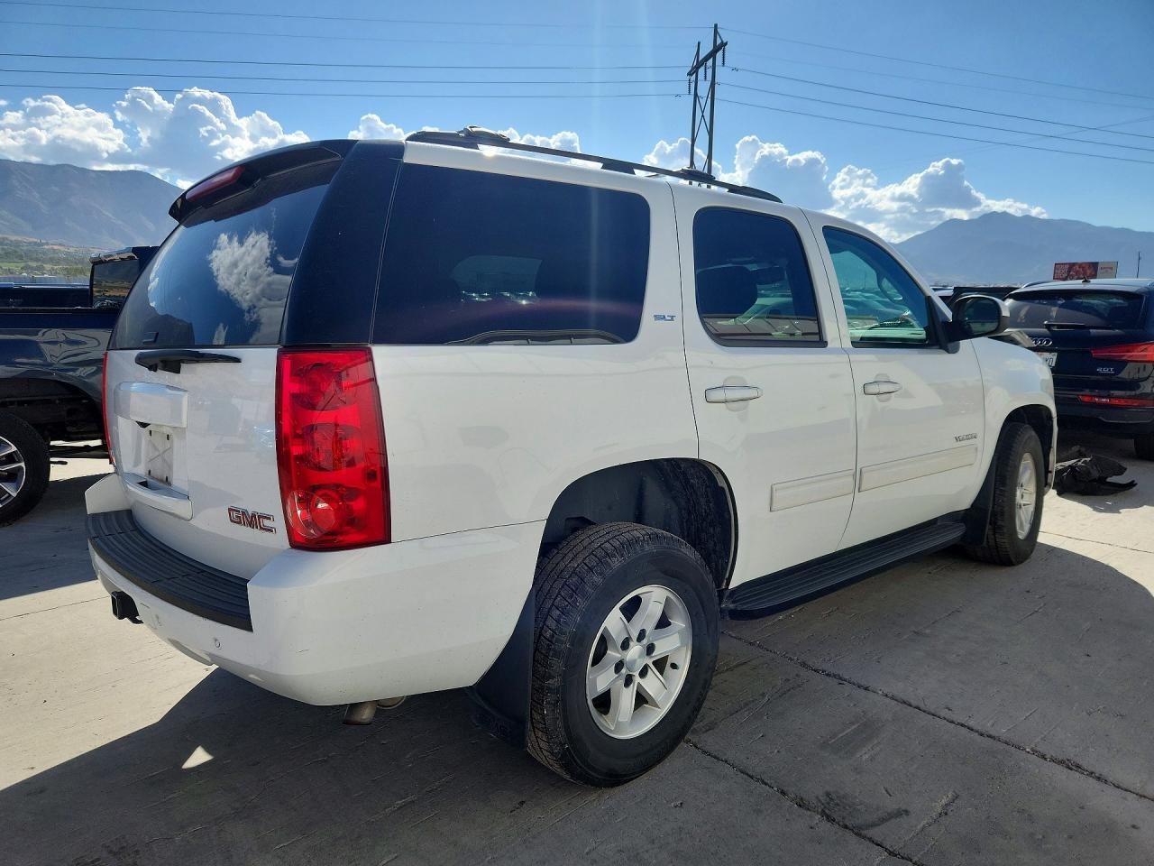 2010 GMC Yukon Slt - Фото 3