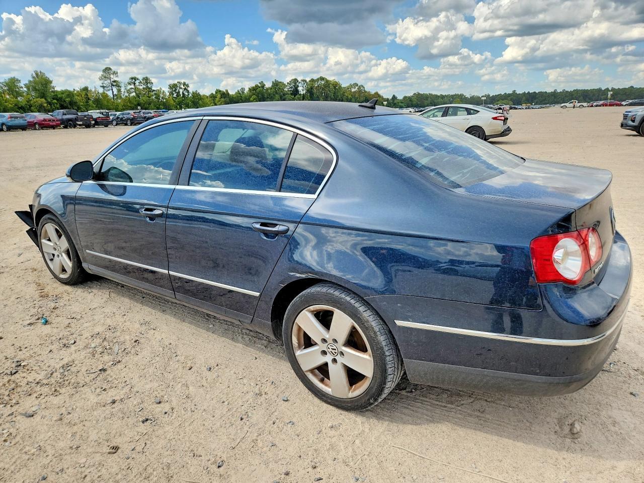 2008 Volkswagen Passat Komfort - Фото 2