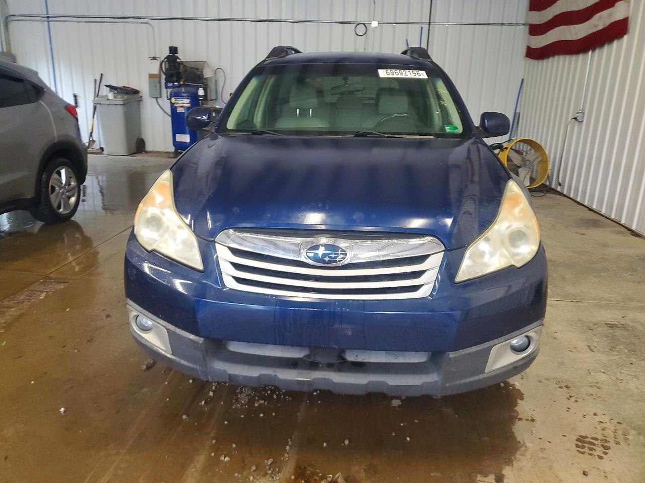 2010 Subaru Outback 2.5I Premium - Image 5