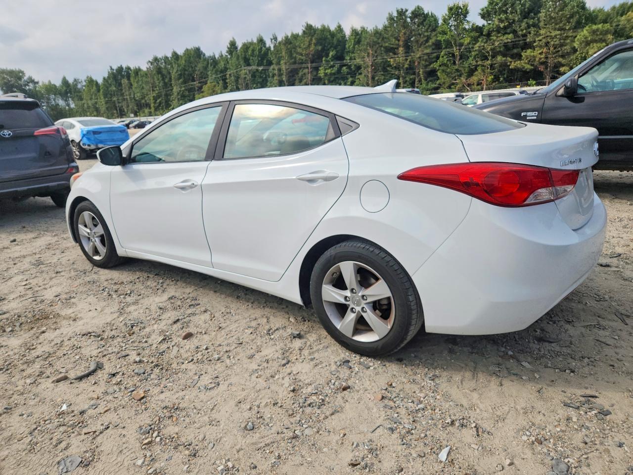 2013 Hyundai Elantra Gls - Image 2