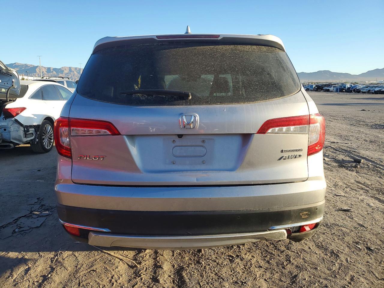 2019 Honda Pilot Touring - Image 6