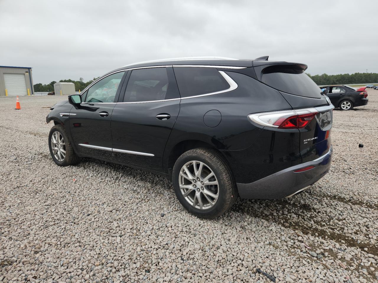 2022 Buick Enclave Premium - Фото 2