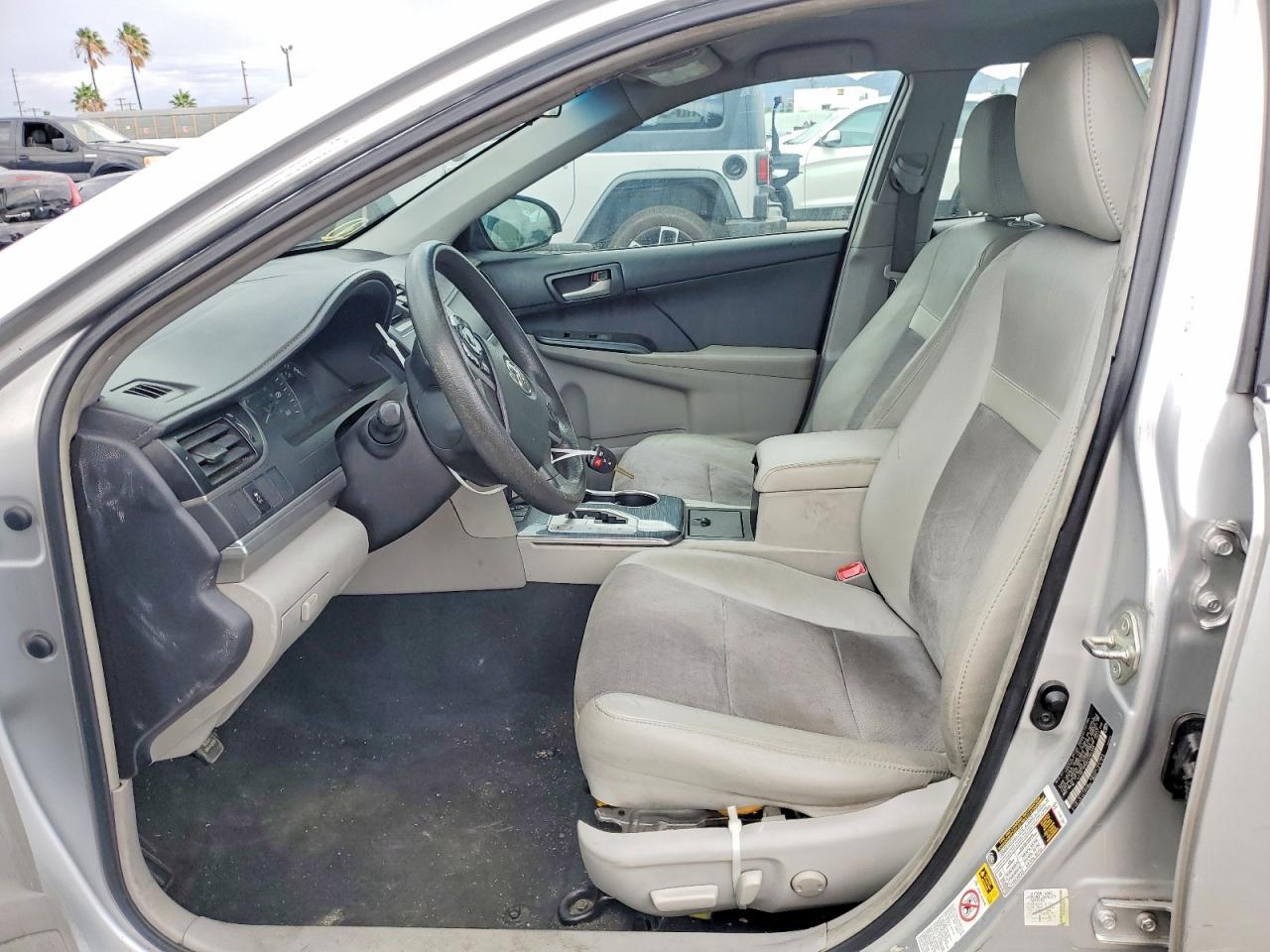 2014 Toyota Camry Le - Фото 7