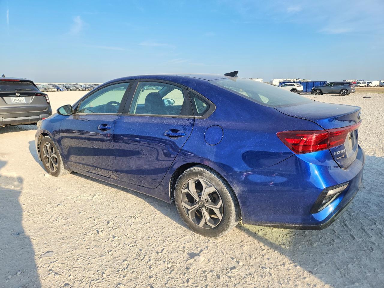 2019 Kia Forte Lxs - Фото 2