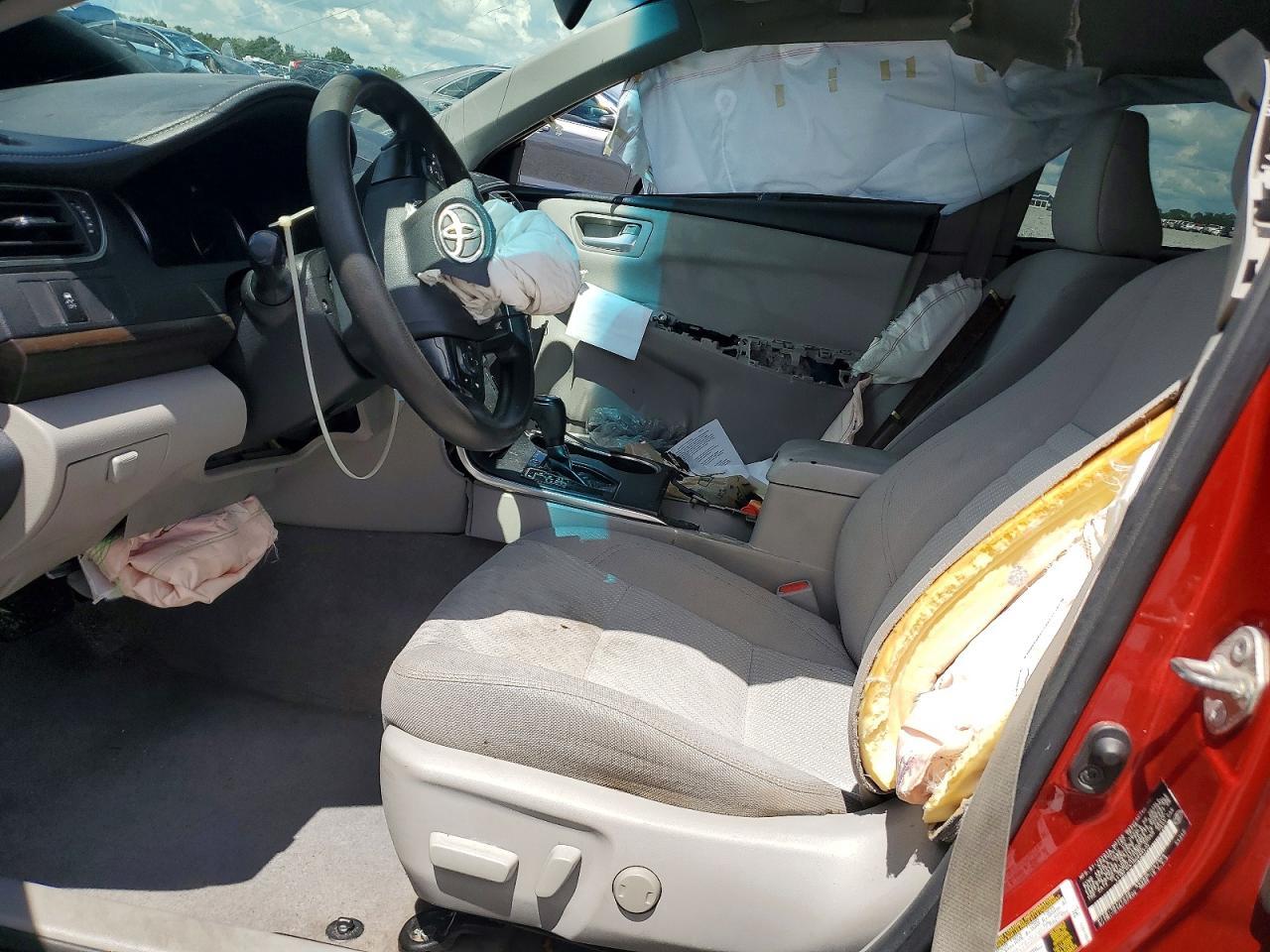 2017 Toyota Camry Le - Image 7