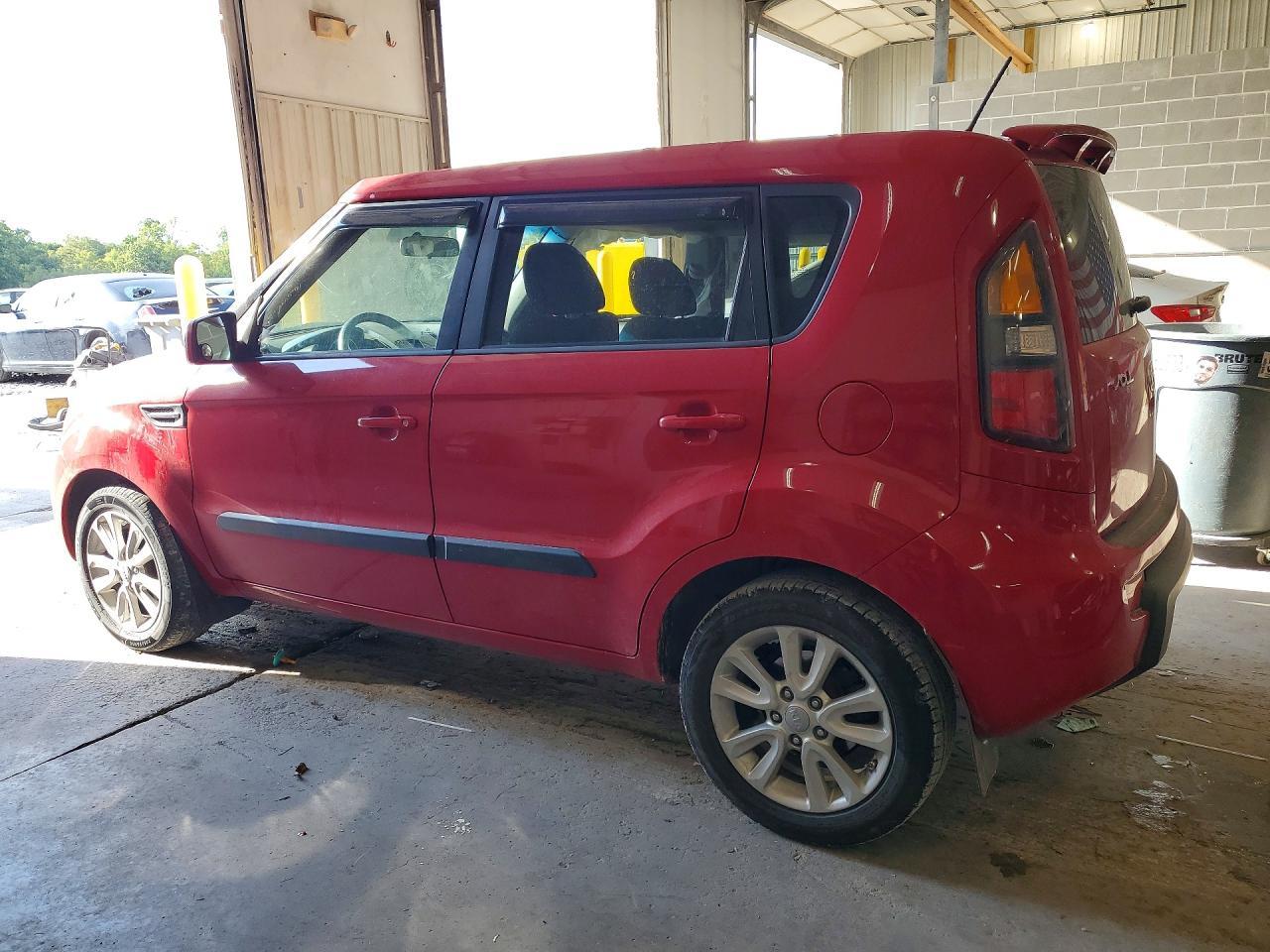 2011 Kia Soul + - Image 2