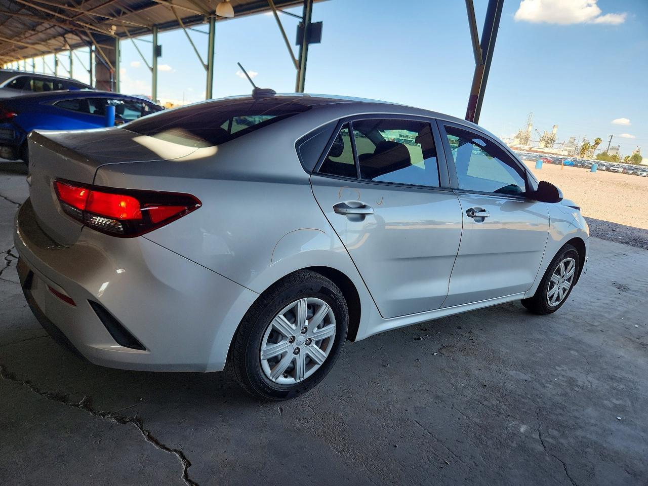 2023 Kia Rio Lx - Фото 3