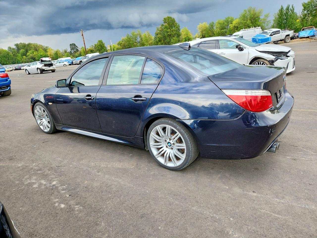 2008 BMW 550 I - Image 2