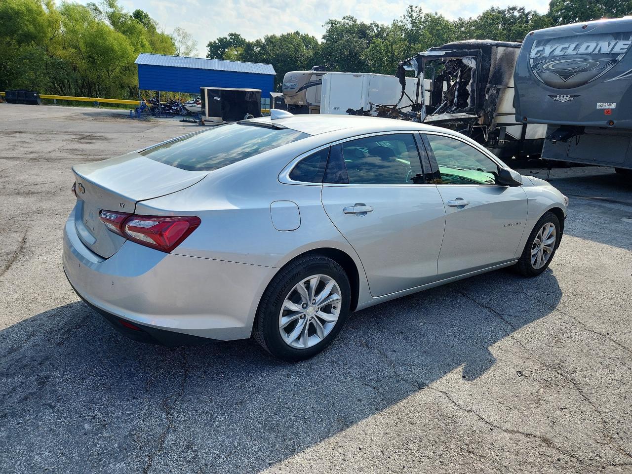 2019 Chevrolet Malibu Lt - Image 3