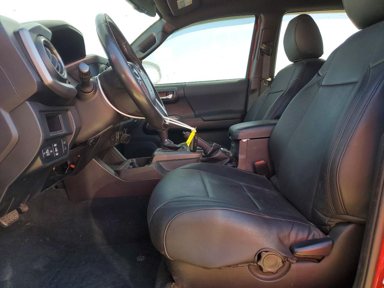 2016 Toyota Tacoma Trd Off-Road - Image 7