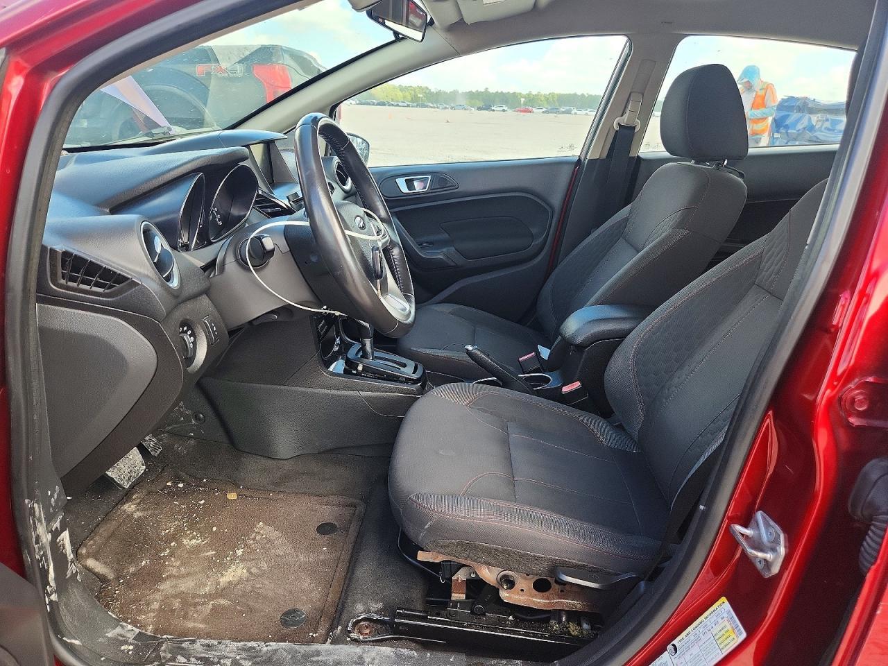 2015 Ford Fiesta Se - Image 7