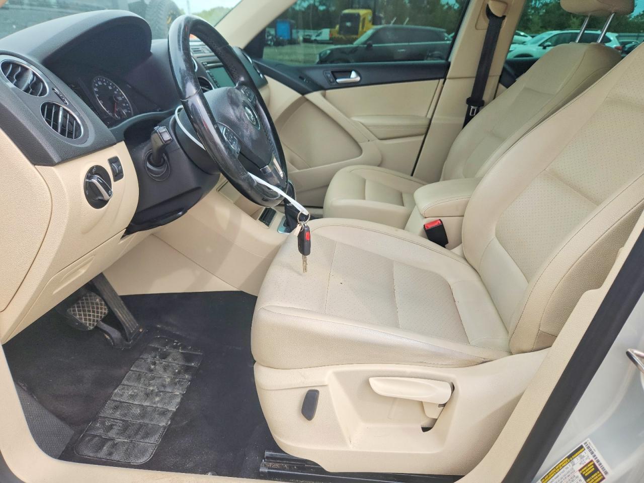 2012 Volkswagen Tiguan S - Image 7