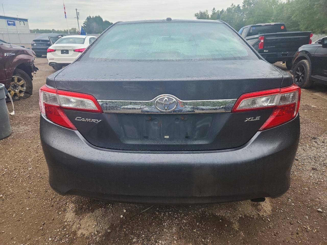 2012 Toyota Camry L - Image 6