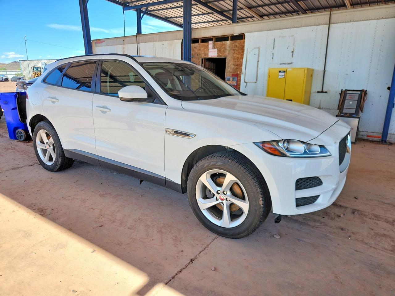 2017 Jaguar F-Pace Premium - Фото 4