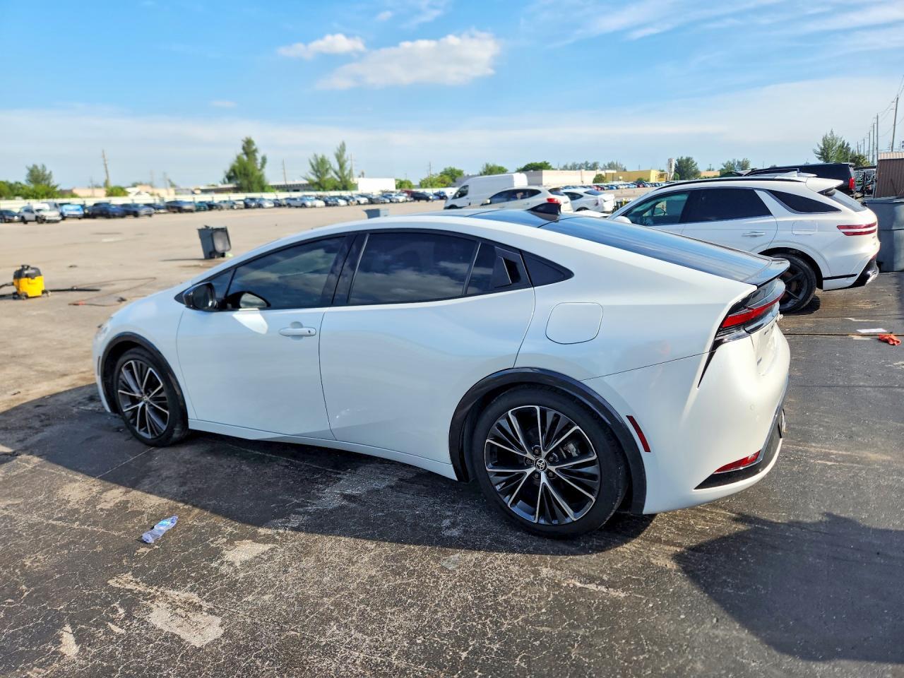 2024 Toyota Prius Xle - Фото 2