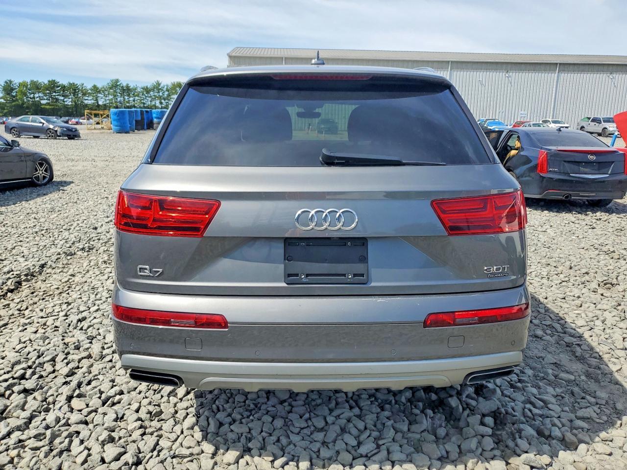 2017 Audi Q7 Premium Plus - Фото 6
