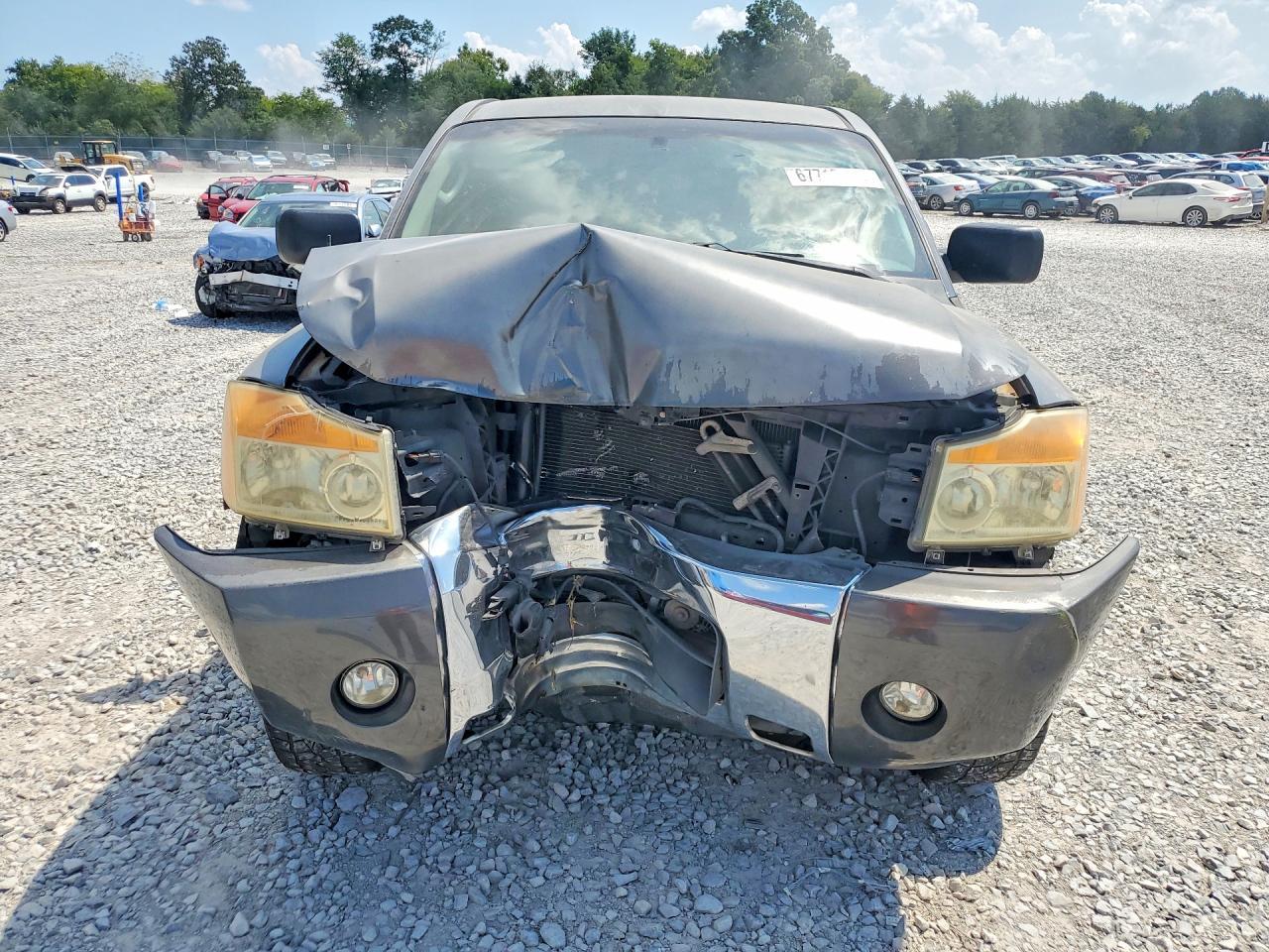 2004 Nissan Titan Xe - Image 5