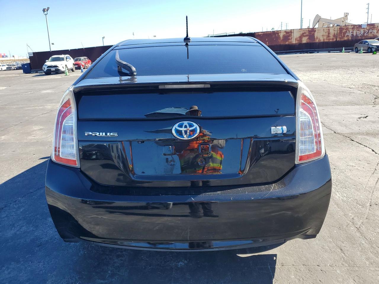 2014 Toyota Prius Four - Фото 6
