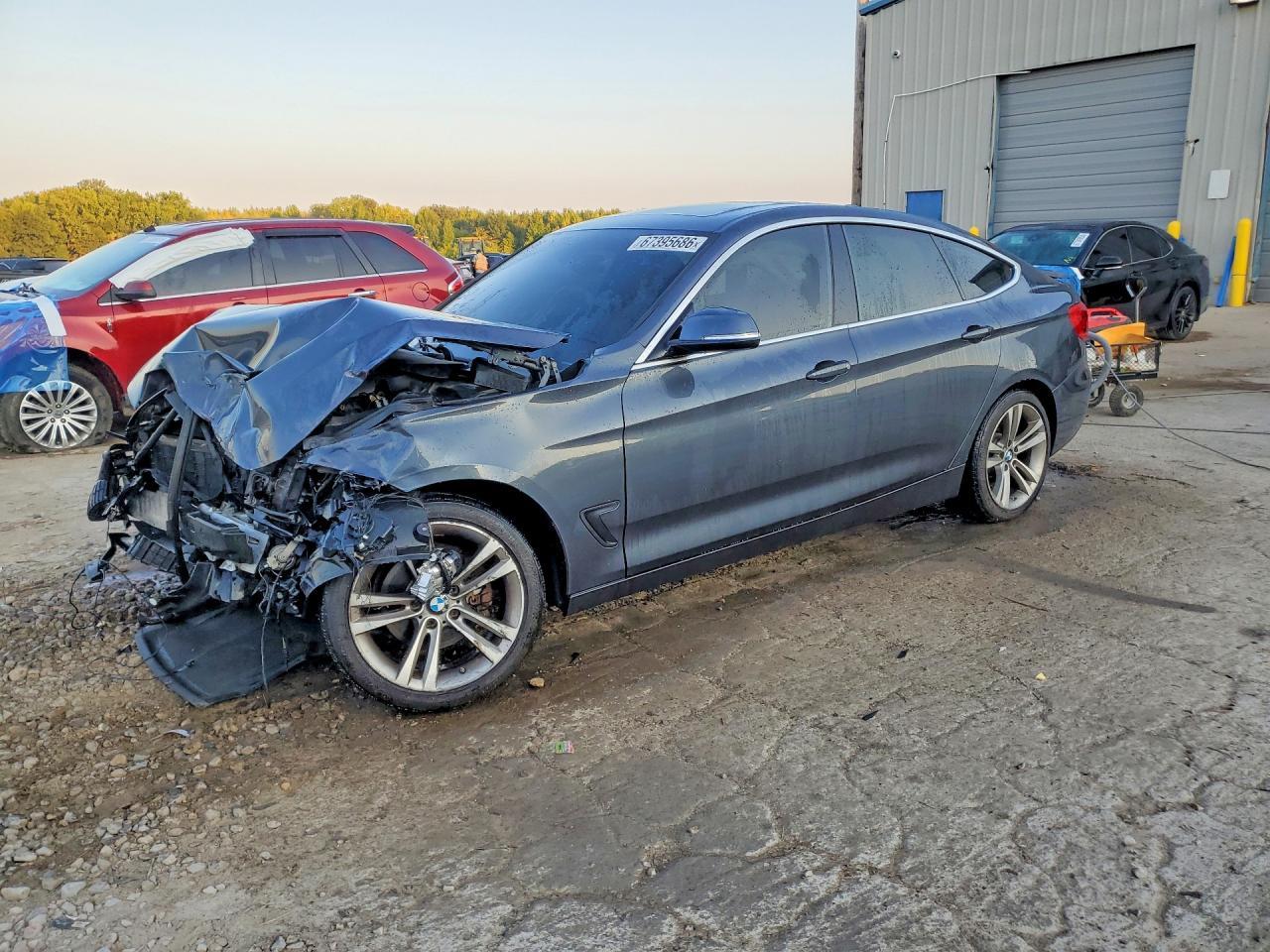 2017 BMW 330