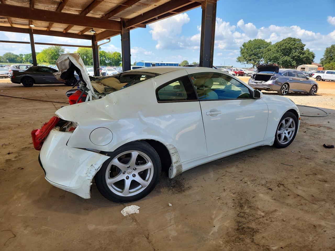 2005 Infiniti G35 Base - Image 3