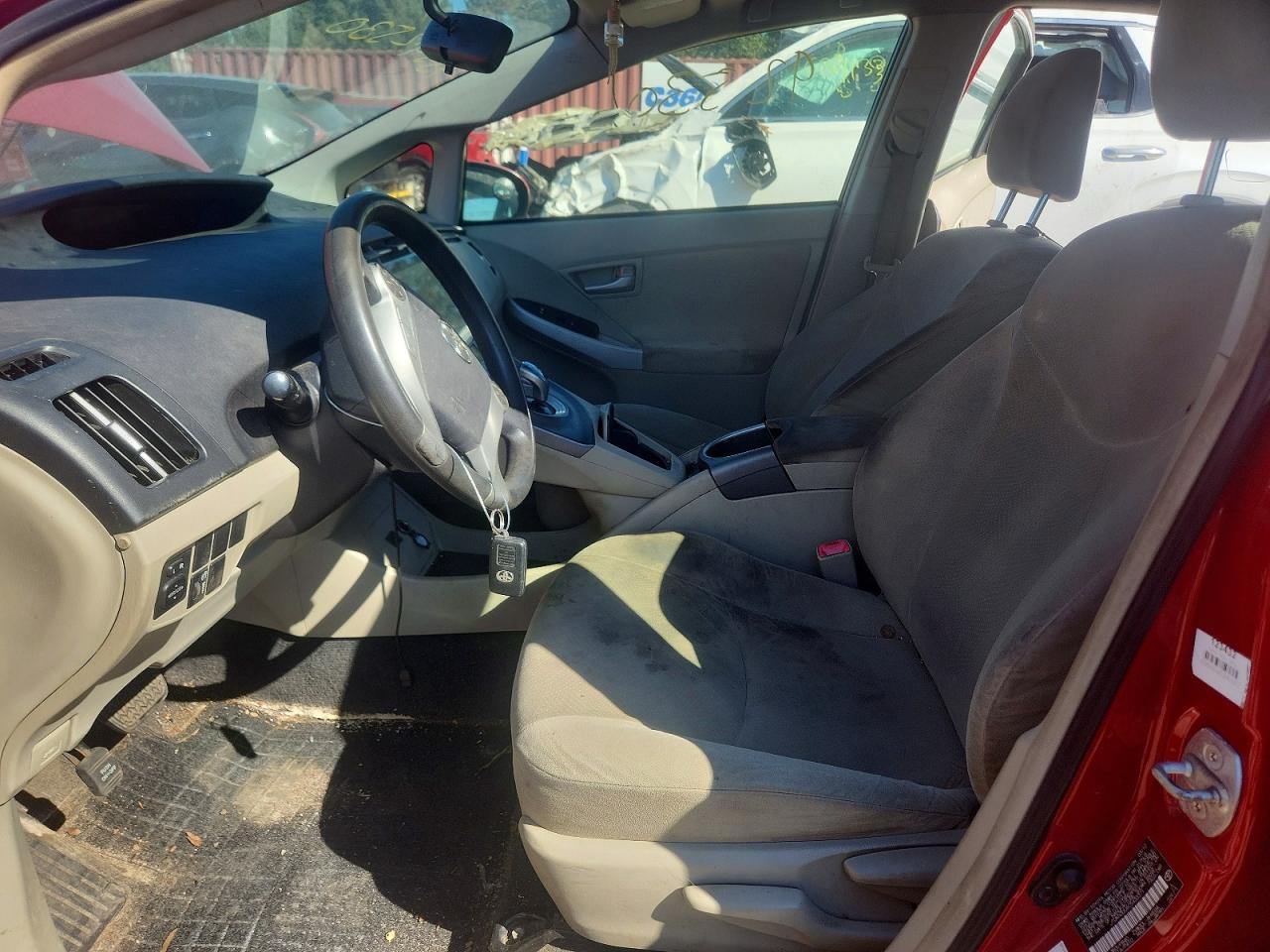 2012 Toyota Prius Three - Image 7