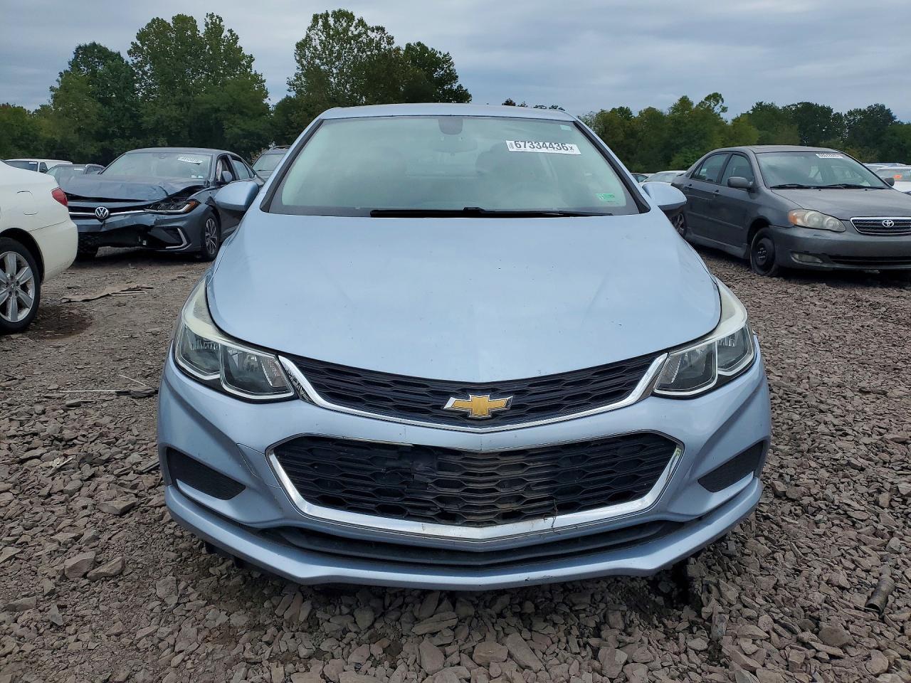 2017 Chevrolet Cruze Ls - Image 5