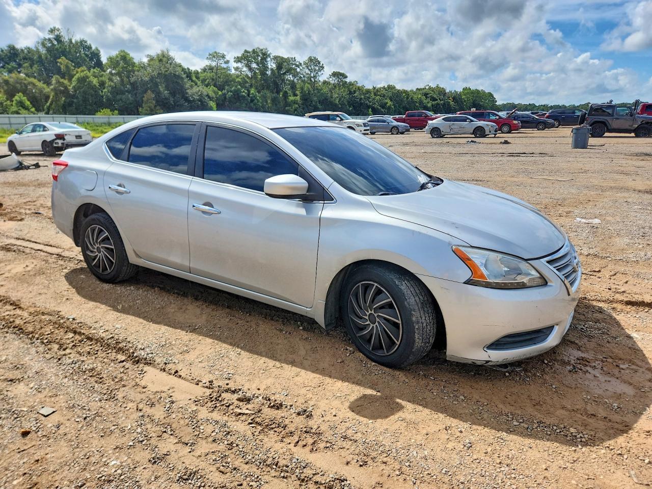 2014 Nissan Sentra S - Фото 4