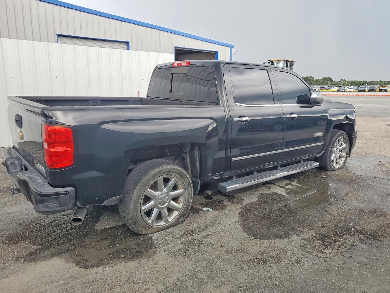 2015 Chevrolet Silverado C1500 High Country - Image 3