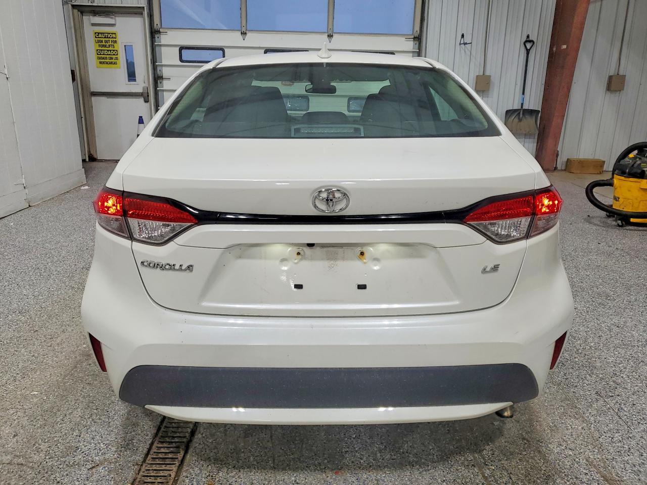 2020 Toyota Corolla Le - Image 6