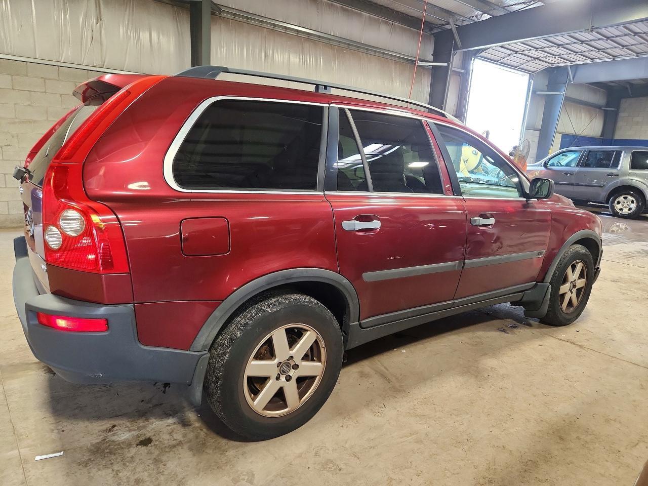 2005 Volvo Xc90 - Image 3