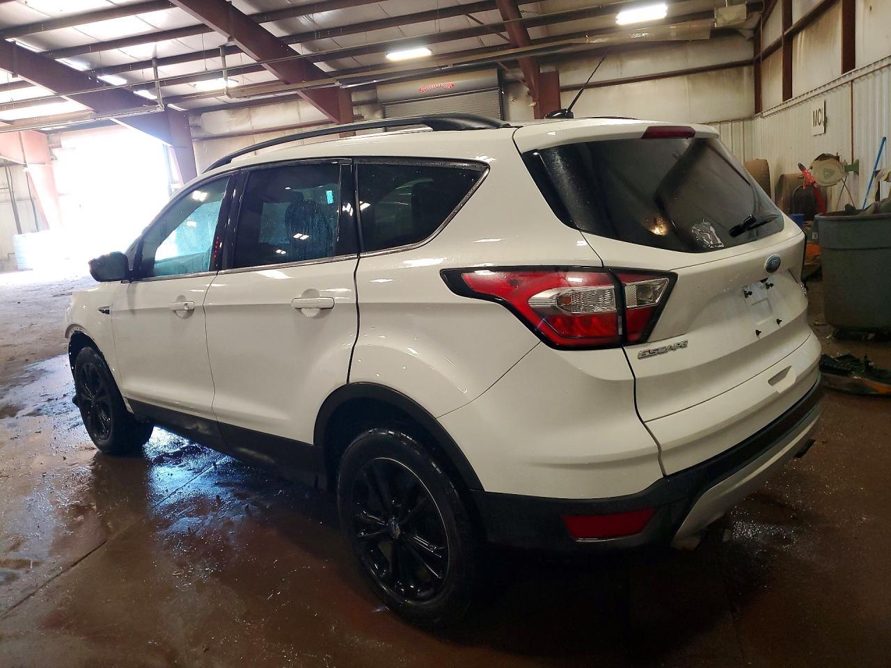 2018 Ford Escape Se - Фото 2